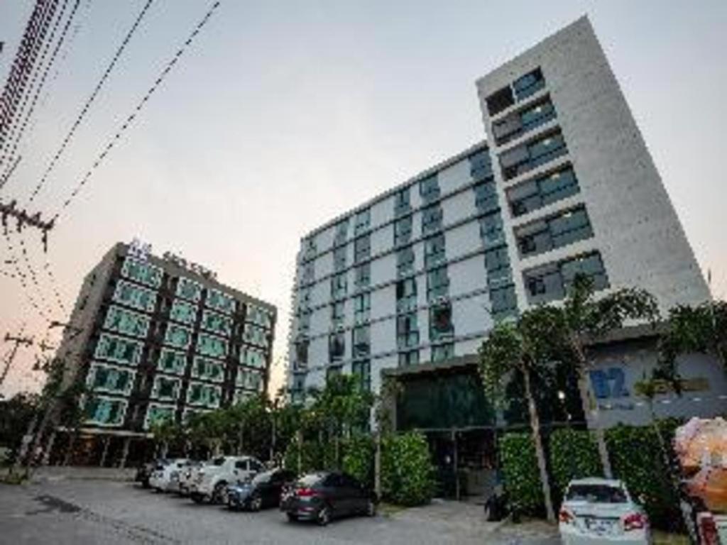 B2 Hotel South Паттайя Экстерьер фото