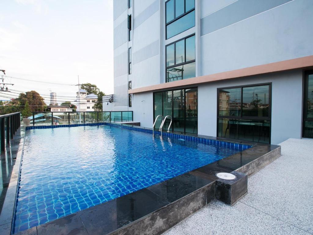 B2 Hotel South Паттайя Экстерьер фото